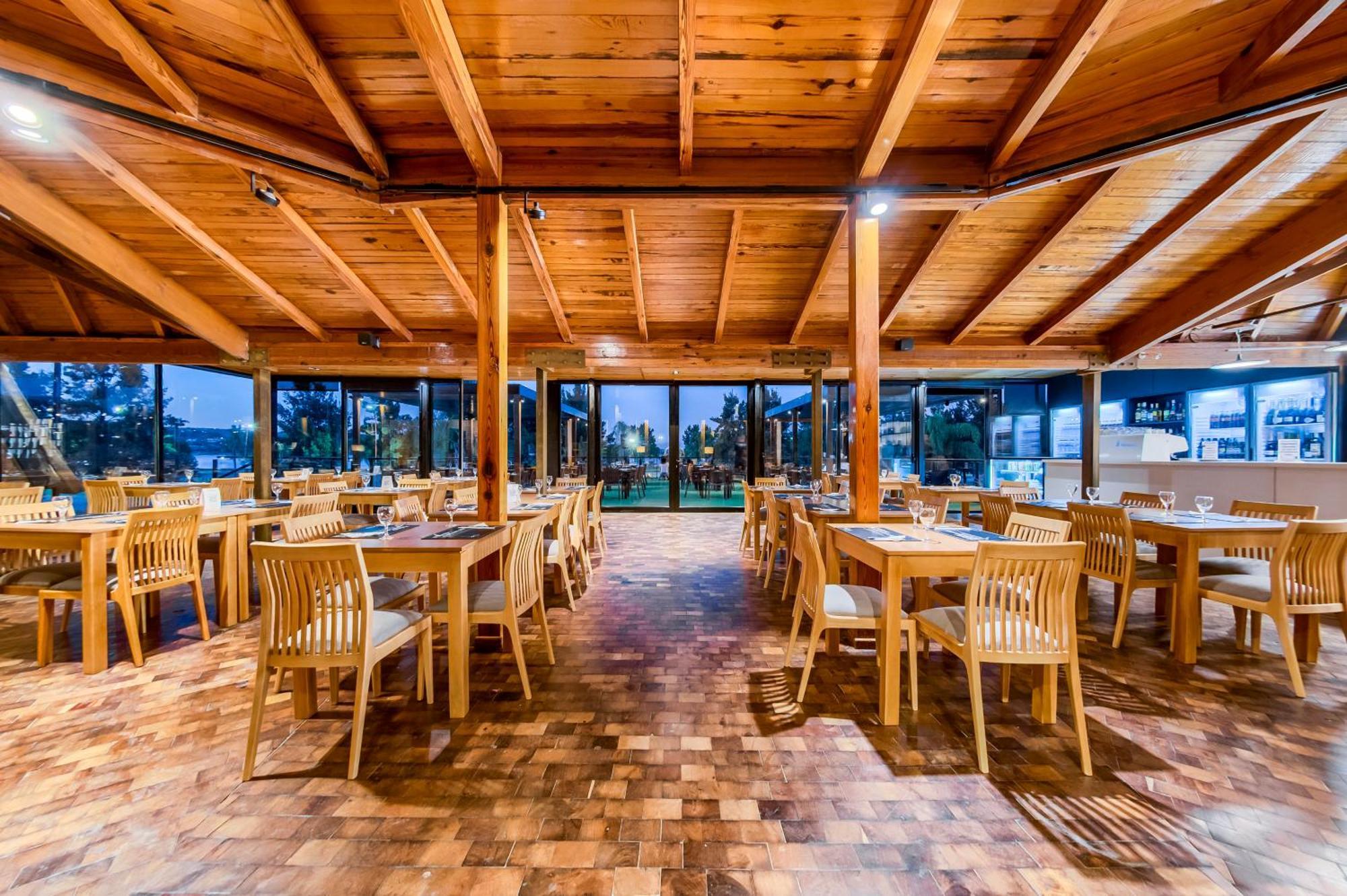 Portal Del Lago Hotel Вилья-Карлос-Пас Экстерьер фото