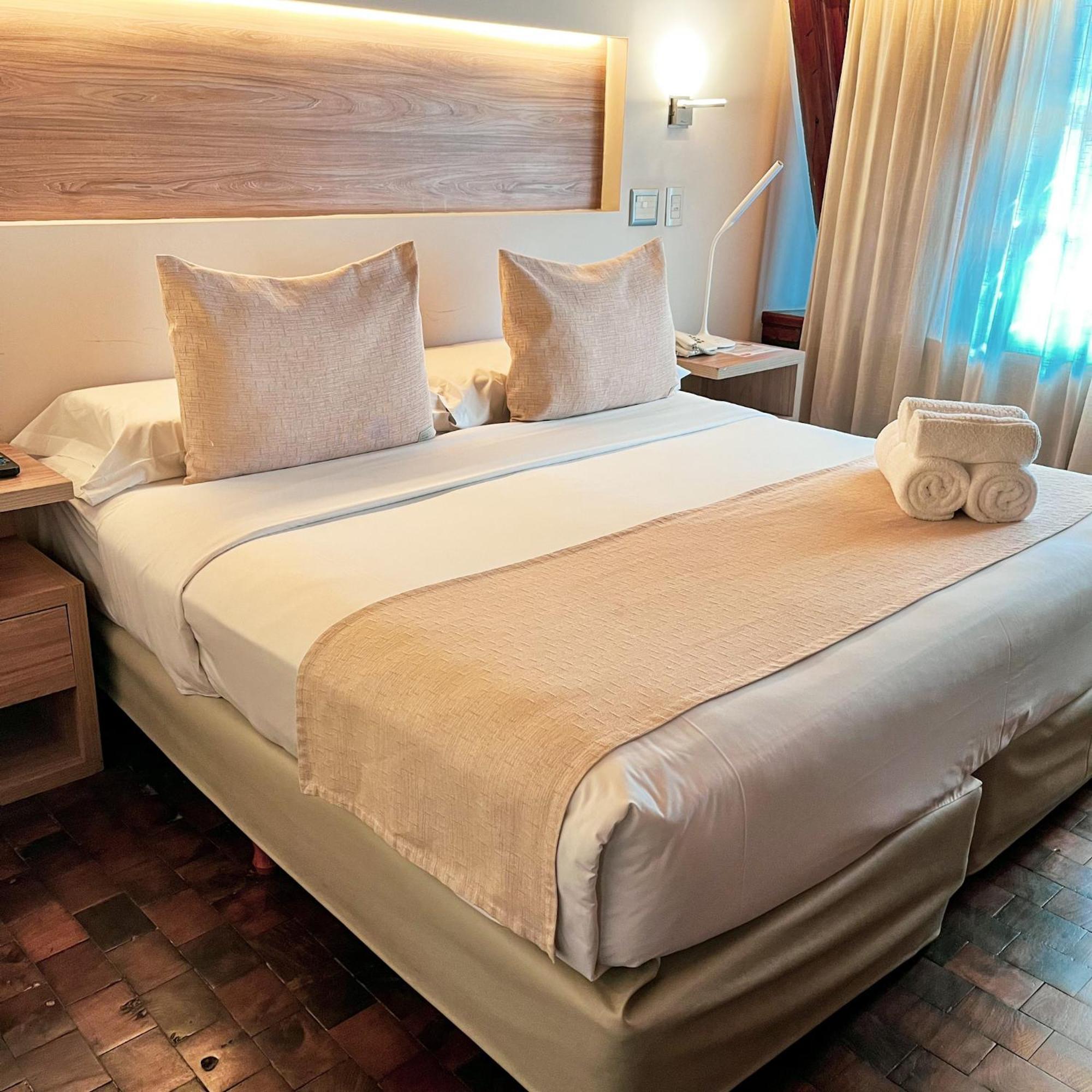 Portal Del Lago Hotel Вилья-Карлос-Пас Экстерьер фото